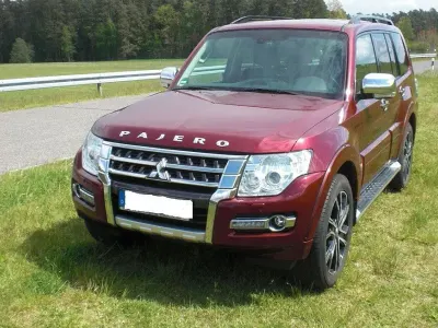 Gebraucht Mitsubishi Pajero Edition 190 PS (139 kW) 2018 Rot SUV