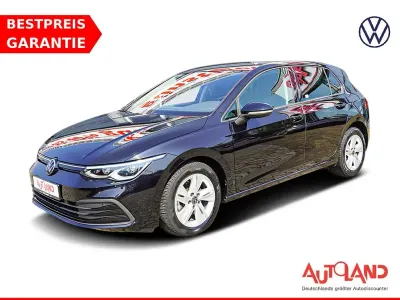 Gebraucht VW Golf VIII Life 131 PS (96 kW) 2023 Schwarz Limousine