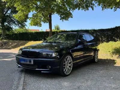 Gebraucht BMW 330 Performance 231 PS (169 kW) 2002 Schwarz Kombi