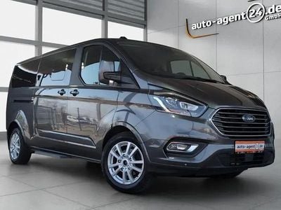 Second-hand Ford Tourneo Titanium 185 CP (136 kW) 2021 Gri Monovolum