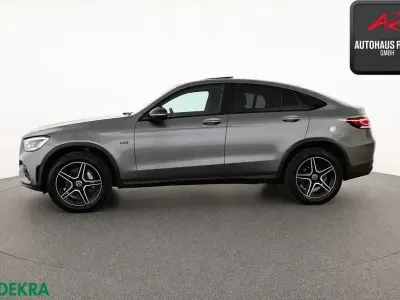 Gebraucht Mercedes GLC300e AMG 320 PS (235 kW) 2021 Selenitgrau SUV