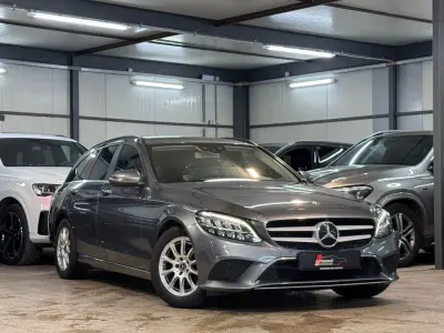 Gebraucht Mercedes C180 122 PS (89 kW) 2019 Grau Kombi