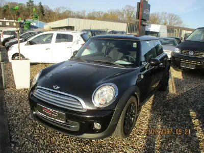 Gebraucht Mini ONE 75 PS (55 kW) 2011 Schwarz Kleinwagen
