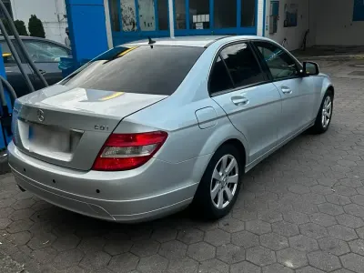 Gebraucht Mercedes C220 170 PS (125 kW) 2007 Grau Limousine