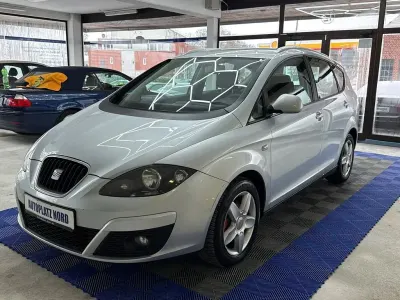 Używany Seat Altea XL Stylance 160 KM (117 kW) 2010 Srebrny Minivan