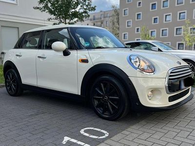 Usata Mini Cooper D 131 CV (96 kW) 2015 Bianco Utilitaria