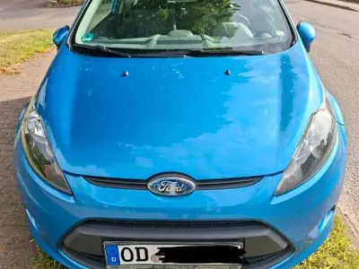 Gebraucht Ford Fiesta Trend 82 PS (60 kW) 2010 Blau Limousine