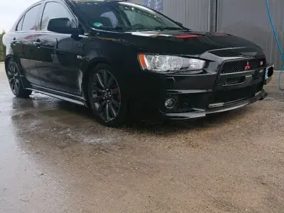 Gebraucht Mitsubishi Lancer 241 PS (177 kW) 2010 Schwarz Limousine