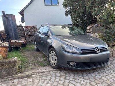 Gebraucht VW Golf VII Match 122 PS (89 kW) 2012 Grau Kombi