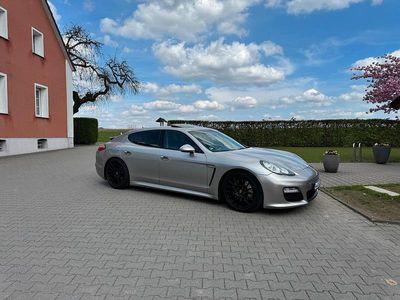 Porsche Panamera 4S