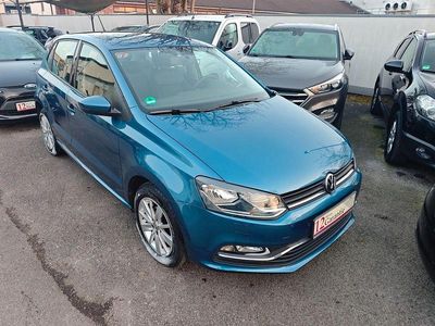 Gebraucht VW Polo Comfortline 75 PS (55 kW) 2015 Blau Limousine