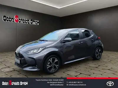 Neu Toyota Yaris Hybrid 116 PS (85 kW) 2026 Grey metallic Kleinwagen