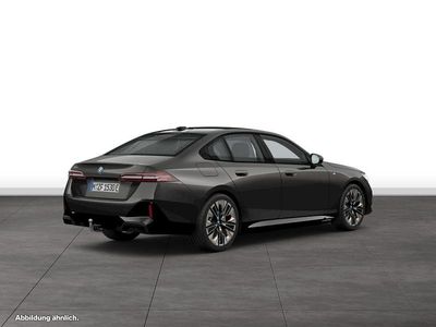 Gebraucht BMW 550e M Sport 489 PS (359 kW) 2024 Grau Limousine