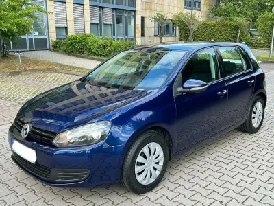 Gebraucht VW Golf VI 110 PS (80 kW) 2010 Blau Kleinwagen