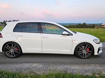 Gebraucht VW Golf VII GTI 245 PS (180 kW) 2018 Weiß Limousine