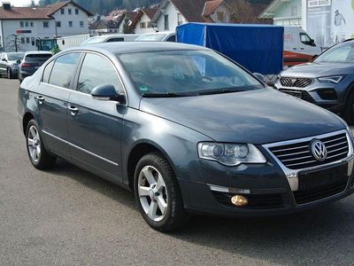Gebraucht VW Passat Highline 160 PS (117 kW) 2010 Grau Limousine