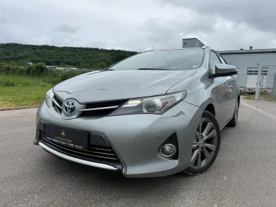 Gebraucht Toyota Auris Touring Sports Executive 99 PS (72 kW) 2013 Grau Kombi