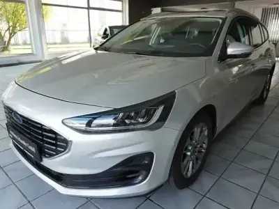 Usata Ford Focus Titanium 120 CV (88 kW) 2022 Argento Berlina