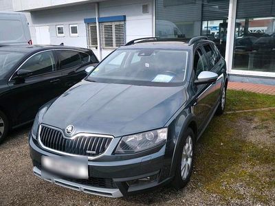 Gebraucht Skoda Octavia Scout Scout 4x4 184 PS (135 kW) 2015 Andere farben Kombi