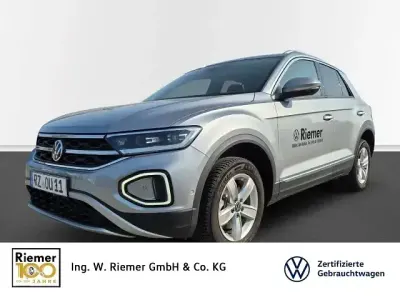 Używany VW T-Roc IQ Drive 150 KM (110 kW) 2026 Srebrny SUV