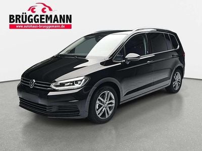 Neu VW Touran Comfortline 150 PS (110 kW) 2025 Grenadillschwarz metallic Van / Kleinbus