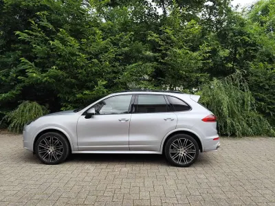 Gebraucht Porsche Cayenne S Diesel 385 PS (283 kW) 2016 Rhodiumsilbermetallic SUV