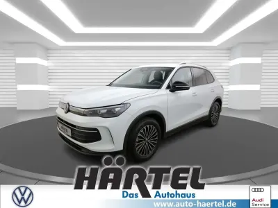 Gebraucht VW Tiguan Goal 131 PS (96 kW) 2025 Pure white, solid SUV