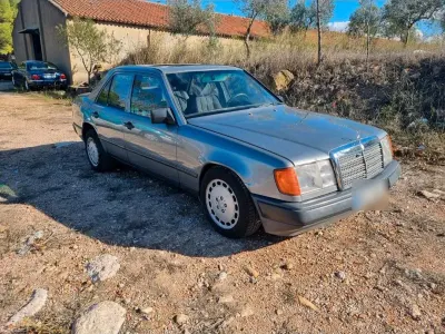 Gebraucht Mercedes E300 1986 Grau Limousine