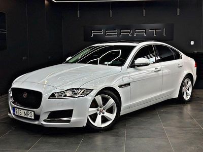 Gebraucht Jaguar XF Prestige 300 PS (220 kW) 2015 Weiß Limousine