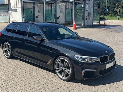 BMW M550