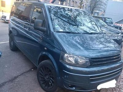 Grau Gebraucht 2005 VW Caravelle Van / Kleinbus | 7.000 € (Guter Preis)