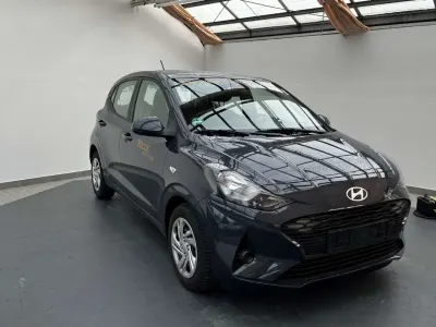 Gebraucht Hyundai i10 Select 63 PS (46 kW) 2025 Aurora grey / met Kleinwagen