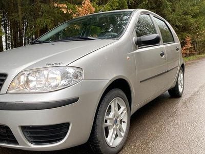 Usata Fiat Punto 60 CV (44 kW) 2005 Argento Utilitaria