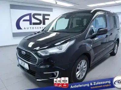 Gebraucht Ford Tourneo Connect Titanium 101 PS (74 kW) 2022 Obsidianschwarz Van / Kleinbus