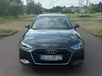 Gebraucht Audi A4 136 PS (100 kW) 2021 Schwarz Kombi