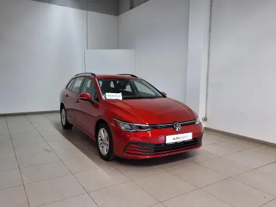 Brugt VW Golf VIII Life 110 HK (80 kW) 2023 Rød Stationcar