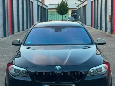 Gebraucht BMW M550 381 PS (280 kW) 2012 Schwarz Limousine