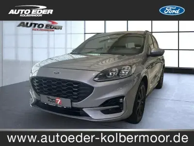 Używany Ford Kuga ST-Line X 150 KM (110 kW) 2021 Srebrny SUV