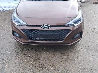 Gebraucht Hyundai i20 Active 101 PS (74 kW) 2018 Braun Kleinwagen