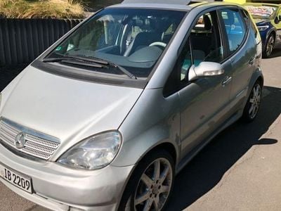 Mercedes A210