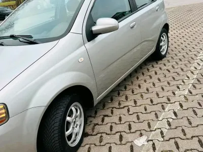 Gebraucht Chevrolet Kalos 94 PS (69 kW) 2006 Grau Kleinwagen