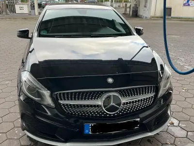 Gebraucht Mercedes A180 AMG line 109 PS (80 kW) 2014 Schwarz Kleinwagen