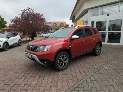 Używany Dacia Duster Prestige 131 KM (96 kW) 2021 Czerwony SUV