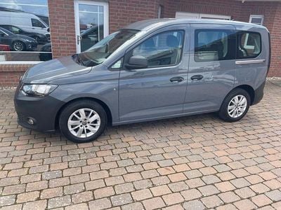 Usata VW Caddy 102 CV (75 kW) 2021 Grigio Monovolume