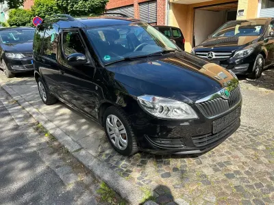 Gebraucht Skoda Roomster Plus Edition 105 PS (77 kW) 2011 Schwarz Van / Kleinbus