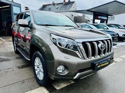 Gebraucht 2016 Toyota Land Cruiser Executive SUV | 36.999 € (Guter Preis)
