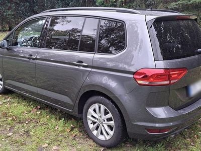 Gebraucht VW Touran 150 PS (110 kW) 2017 Grau Van / Kleinbus