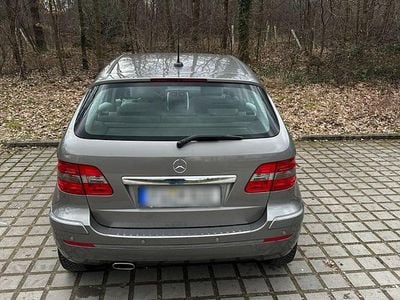 Gebraucht Mercedes B200 136 PS (100 kW) 2006 Grau Van / Kleinbus