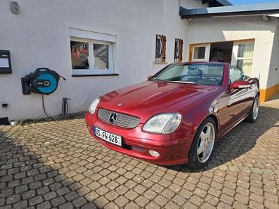 Gebraucht Mercedes SLK200 163 PS (119 kW) 2000 Rot Cabrio