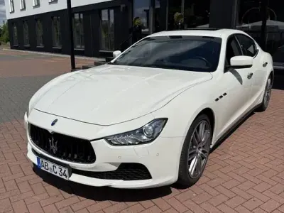 Gebraucht Maserati Ghibli 409 PS (300 kW) 2016 Weiß Limousine